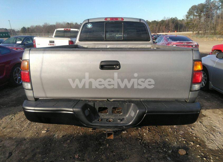 Photo 16 of 2003 Toyota Tundra SR5 V8 (VIN 5TBRT34123S336178)