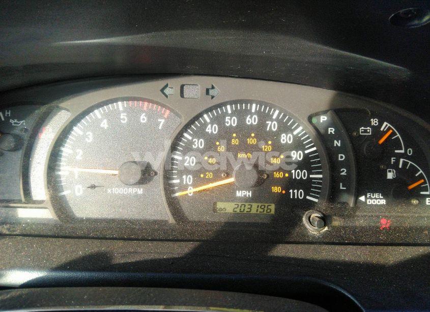 Photo 7 of 2003 Toyota Tundra SR5 V8 (VIN 5TBRT34123S336178)