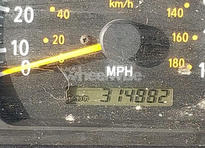 Photo 16 of 2003 Toyota Tundra SR5 V8 (VIN 5TBRT34123S376082)