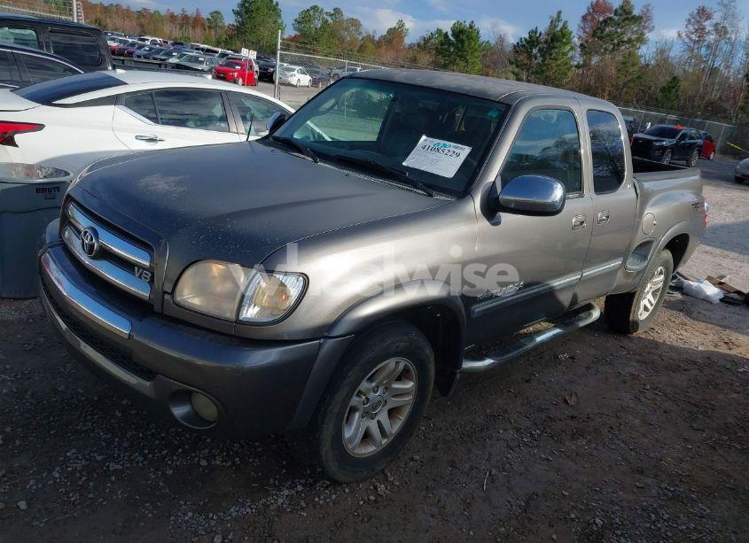 Photo 2 of 2003 Toyota Tundra SR5 V8 (VIN 5TBRT34123S376082)