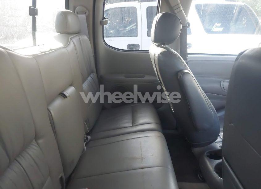 Photo 8 of 2003 Toyota Tundra SR5 V8 (VIN 5TBRT34123S376082)