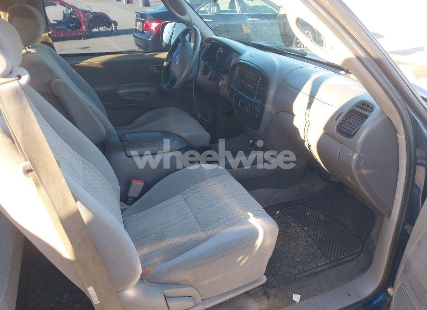 Photo 5 of 2003 Toyota Tundra SR5 V8 (VIN 5TBRT34123S404284)