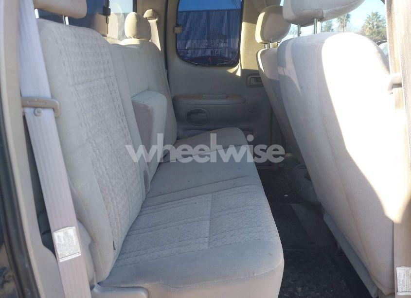 Photo 8 of 2003 Toyota Tundra SR5 V8 (VIN 5TBRT34123S404284)