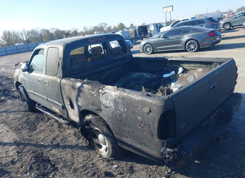 Photo 15 of 2003 Toyota Tundra SR5 V8 (VIN 5TBRT34123S427645)