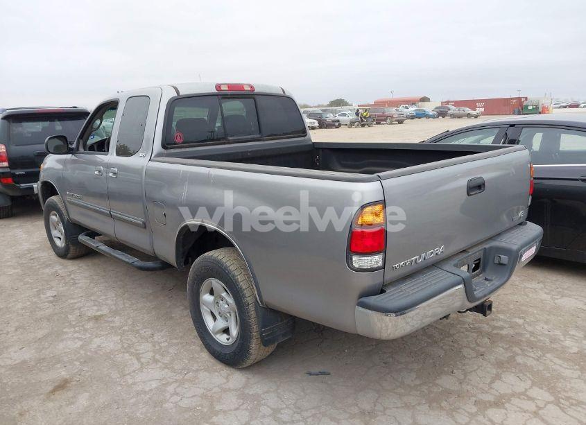 Photo 3 of 2004 Toyota Tundra SR5 V8 (VIN 5TBRT34124S451400)