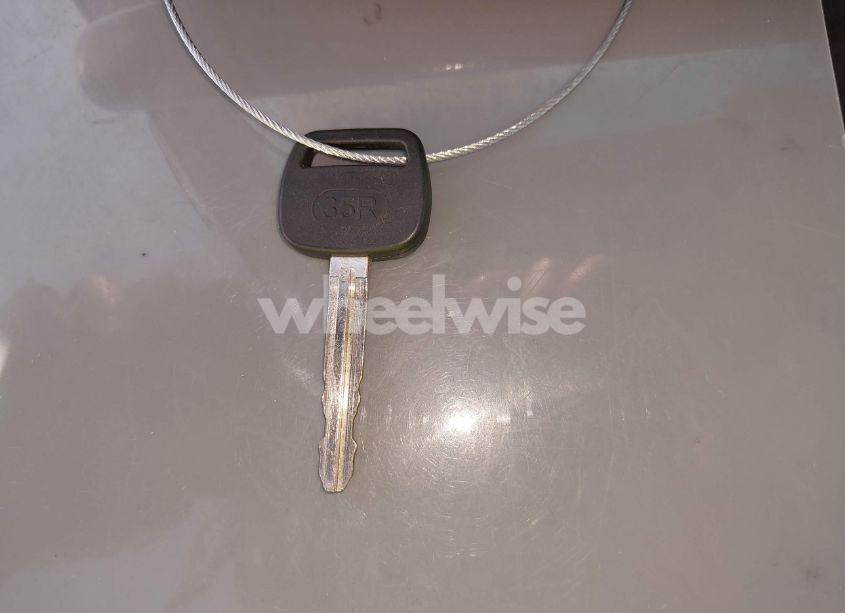 Photo 11 of 2000 Toyota Tundra SR5 V8 (VIN 5TBRT3412YS003034)