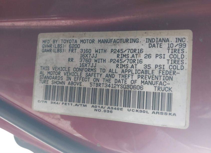 Photo 9 of 2000 Toyota Tundra SR5 V8 (VIN 5TBRT3412YS030606)