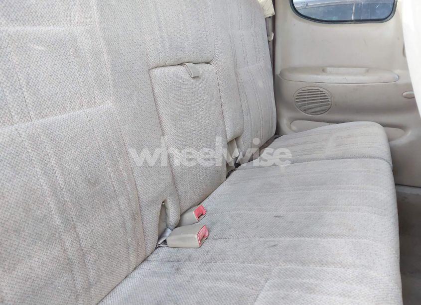 Photo 8 of 2001 Toyota Tundra SR5 V8 (VIN 5TBRT34131S143664)