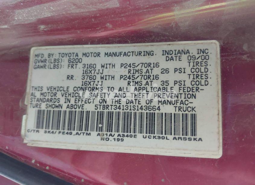 Photo 9 of 2001 Toyota Tundra SR5 V8 (VIN 5TBRT34131S143664)