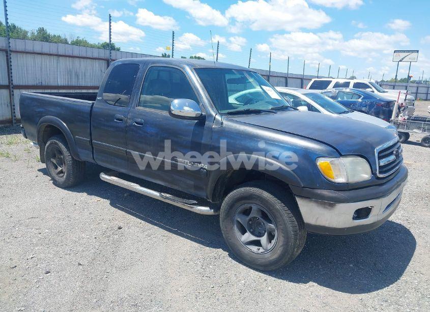2001 Toyota Tundra SR5 V8 (VIN 5TBRT34131S150677) main photo