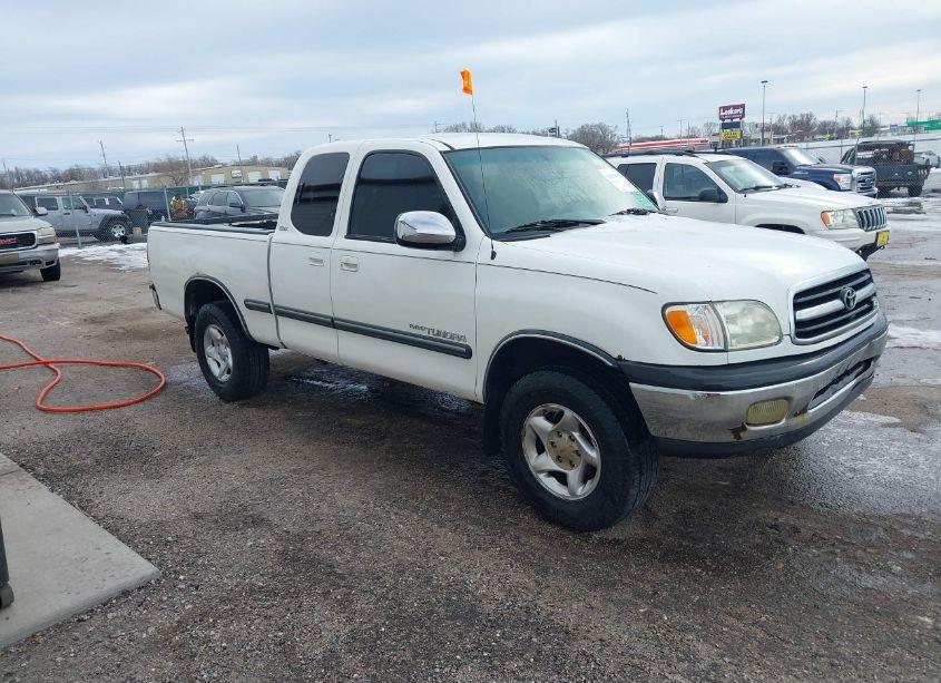 2001 Toyota Tundra SR5 V8 (VIN 5TBRT34131S165941) main photo