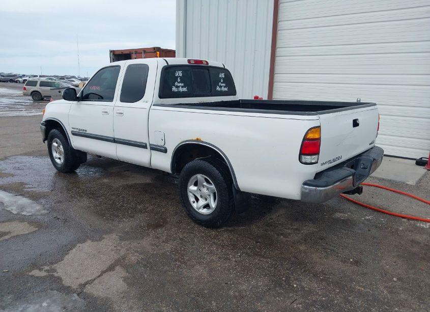 Photo 3 of 2001 Toyota Tundra SR5 V8 (VIN 5TBRT34131S165941)