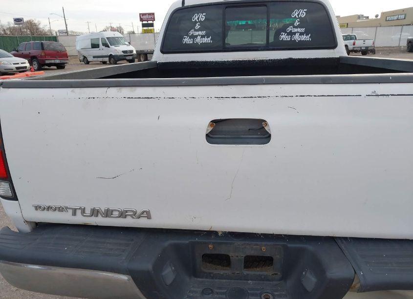 Photo 6 of 2001 Toyota Tundra SR5 V8 (VIN 5TBRT34131S165941)