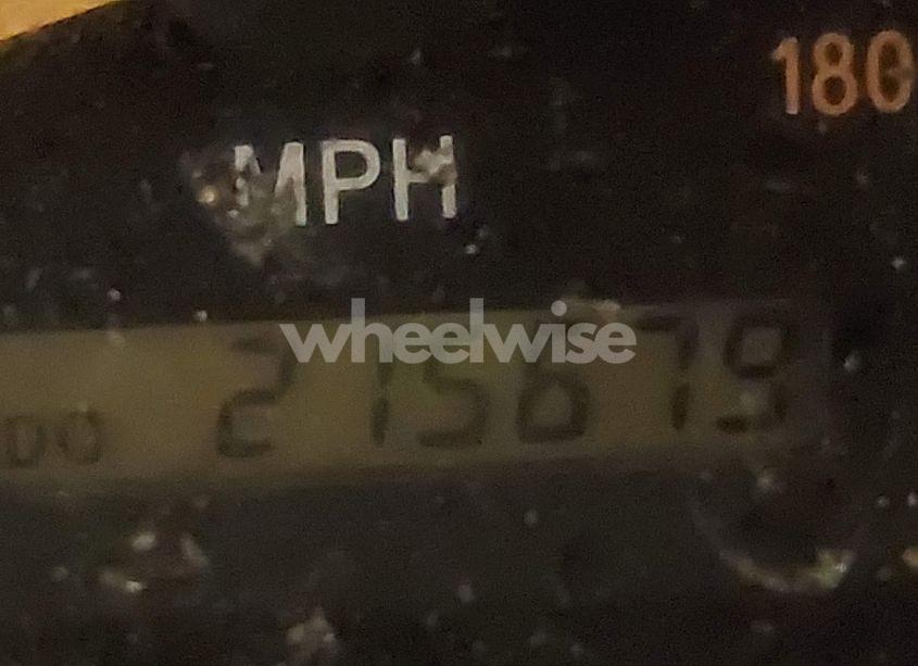 Photo 15 of 2001 Toyota Tundra SR5 V8 (VIN 5TBRT34131S169696)