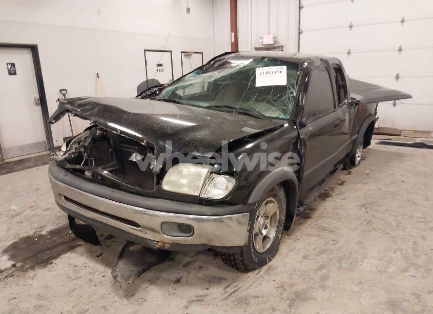 Photo 2 of 2001 Toyota Tundra SR5 V8 (VIN 5TBRT34131S169696)