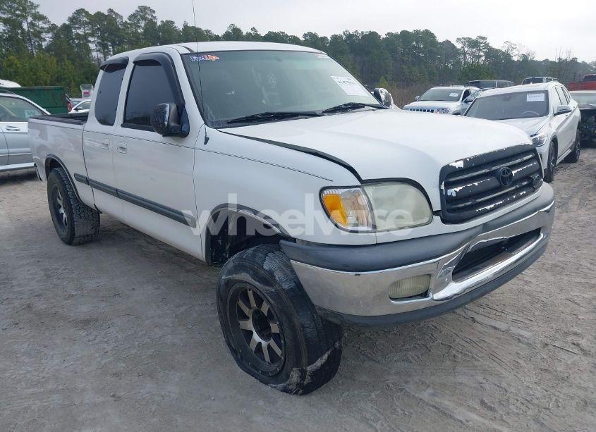 2001 Toyota Tundra SR5 V8 (VIN 5TBRT34131S193545) main photo