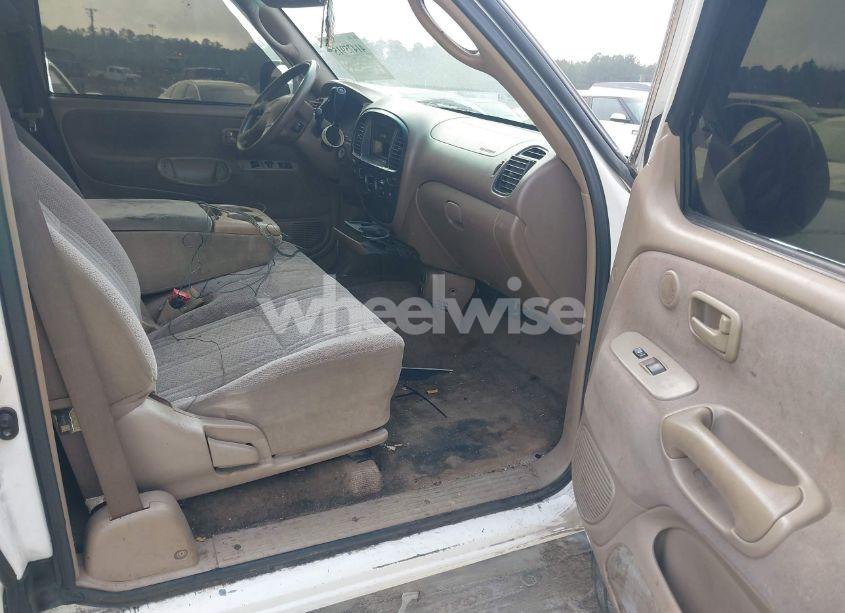 Photo 5 of 2001 Toyota Tundra SR5 V8 (VIN 5TBRT34131S193545)