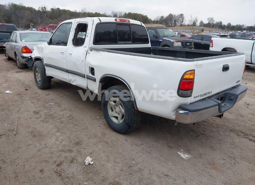 Photo 3 of 2002 Toyota Tundra SR5 V8 (VIN 5TBRT34132S244835)