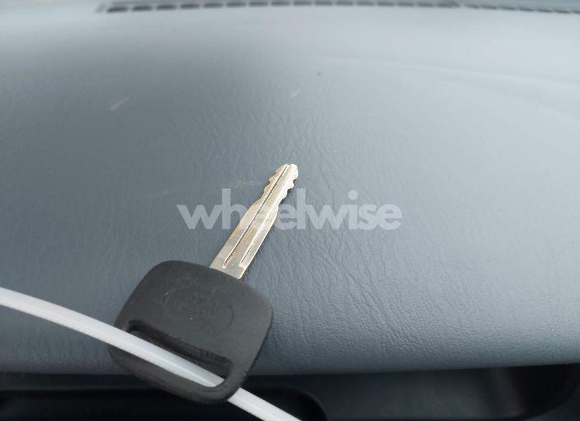 Photo 11 of 2002 Toyota Tundra SR5 V8 (VIN 5TBRT34132S284283)