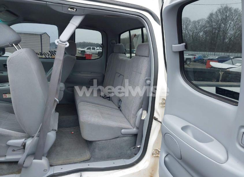 Photo 8 of 2002 Toyota Tundra SR5 V8 (VIN 5TBRT34132S284283)