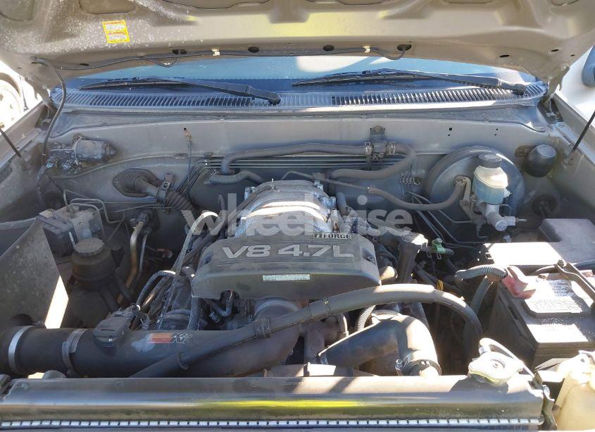 Photo 10 of 2004 Toyota Tundra SR5 V8 (VIN 5TBRT34134S445220)