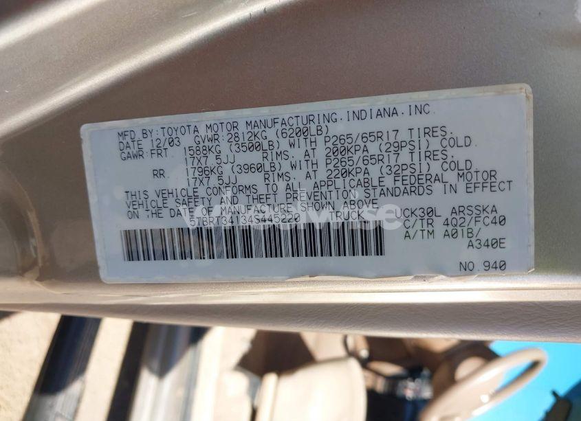 Photo 9 of 2004 Toyota Tundra SR5 V8 (VIN 5TBRT34134S445220)