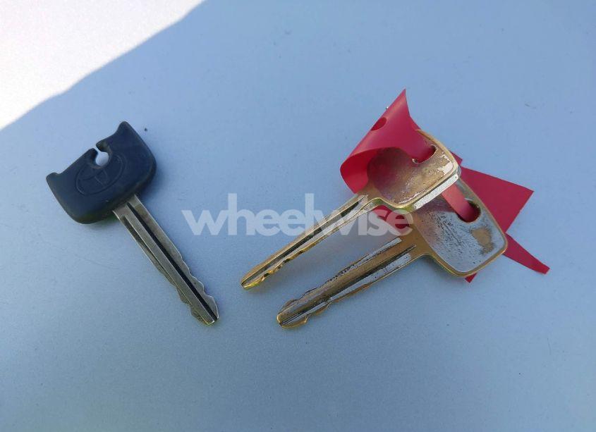 Photo 11 of 2005 Toyota Tundra SR5 V8 (VIN 5TBRT34135S458826)