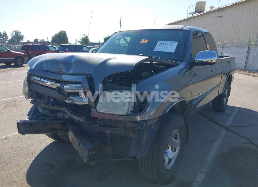 Photo 2 of 2005 Toyota Tundra SR5 V8 (VIN 5TBRT34135S458826)