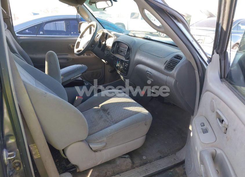 Photo 5 of 2006 Toyota Tundra SR5 V8 (VIN 5TBRT34136S477314)