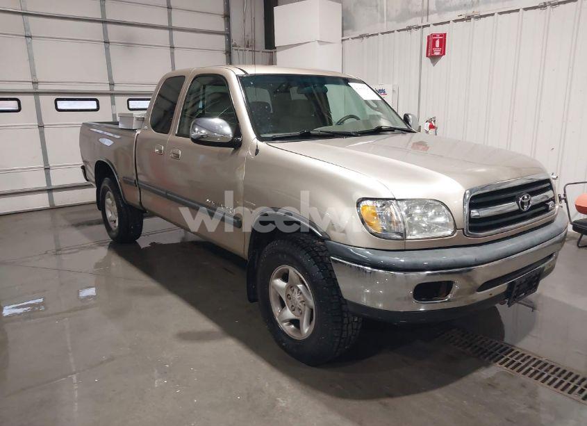 2001 Toyota Tundra SR5 V8 (VIN 5TBRT34141S180870) main photo