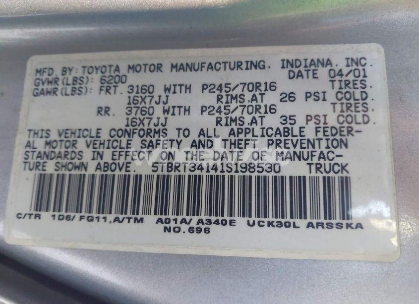 Photo 9 of 2001 Toyota Tundra SR5 V8 (VIN 5TBRT34141S198530)