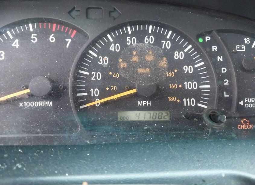 Photo 7 of 2002 Toyota Tundra SR5 V8 (VIN 5TBRT34142S241118)