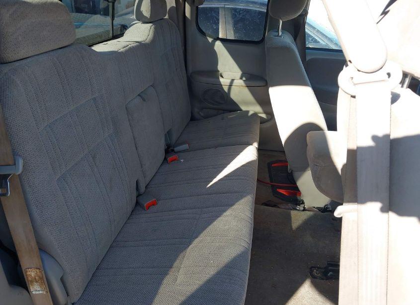 Photo 8 of 2002 Toyota Tundra SR5 V8 (VIN 5TBRT34142S241118)