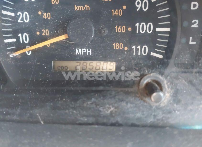 Photo 15 of 2002 Toyota Tundra SR5 V8 (VIN 5TBRT34142S246044)