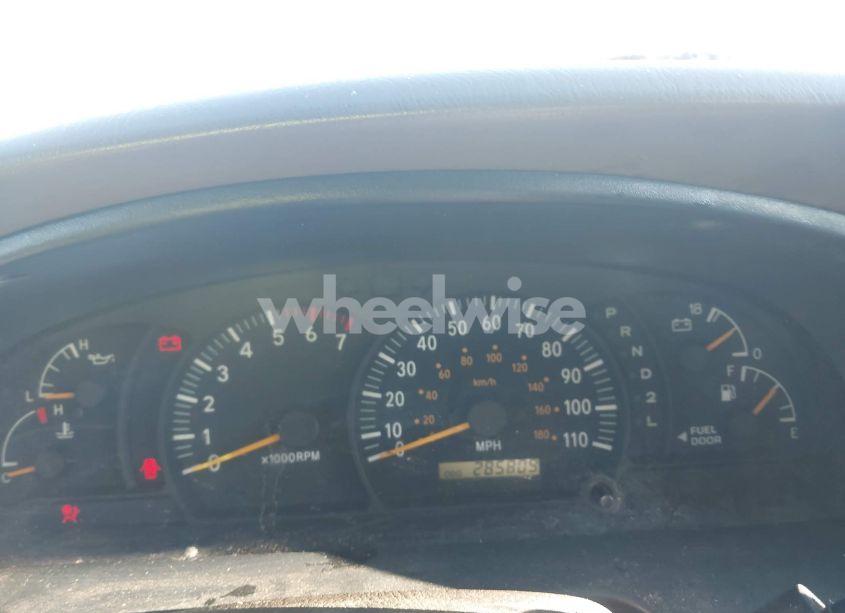 Photo 7 of 2002 Toyota Tundra SR5 V8 (VIN 5TBRT34142S246044)