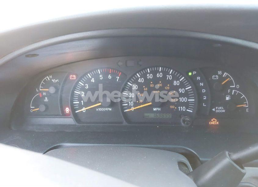 Photo 7 of 2002 Toyota Tundra SR5 V8 (VIN 5TBRT34142S279271)