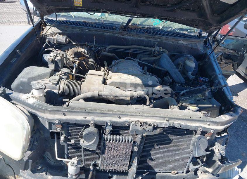 Photo 10 of 2003 Toyota Tundra SR5 V8 (VIN 5TBRT34143S411690)