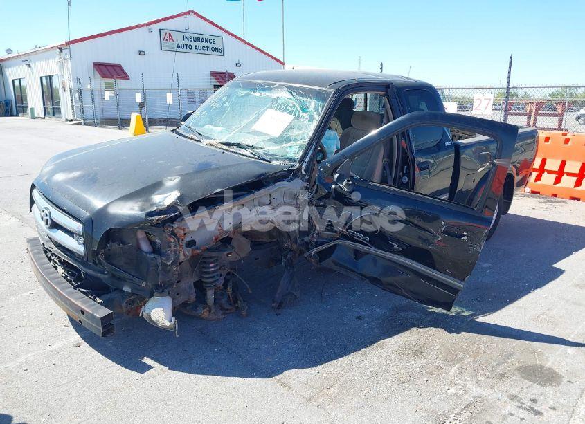 Photo 6 of 2003 Toyota Tundra SR5 V8 (VIN 5TBRT34143S411690)