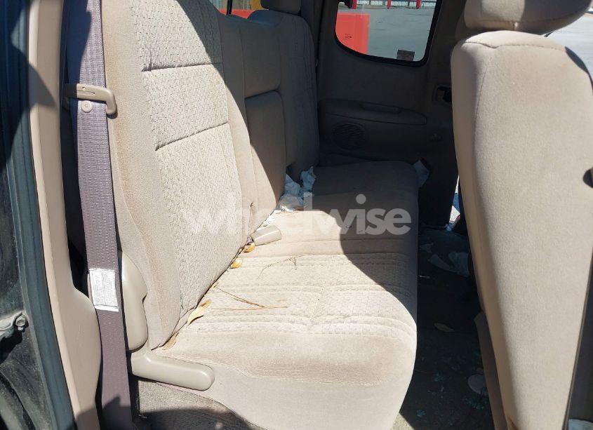 Photo 8 of 2003 Toyota Tundra SR5 V8 (VIN 5TBRT34143S411690)