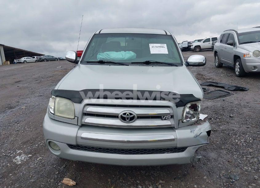Photo 12 of 2003 Toyota Tundra SR5 V8 (VIN 5TBRT34143S411785)