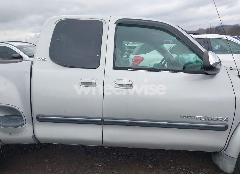 Photo 13 of 2003 Toyota Tundra SR5 V8 (VIN 5TBRT34143S411785)