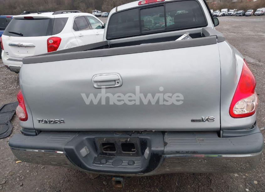 Photo 16 of 2003 Toyota Tundra SR5 V8 (VIN 5TBRT34143S411785)
