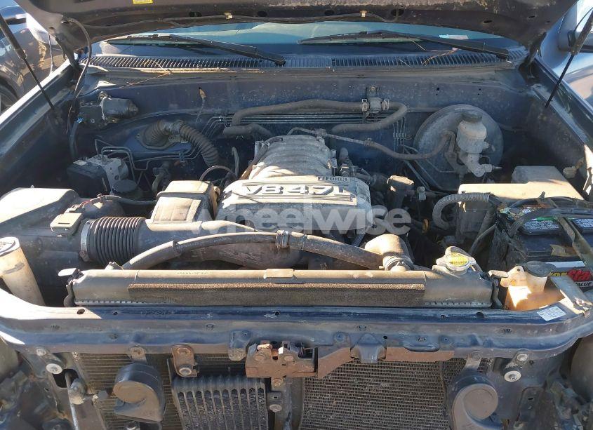 Photo 10 of 2004 Toyota Tundra SR5 V8 (VIN 5TBRT34144S455268)