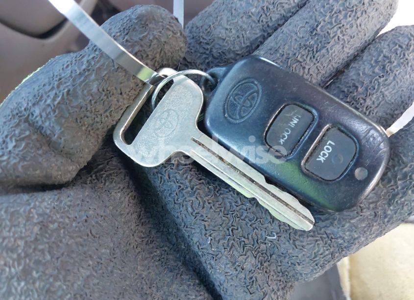 Photo 11 of 2004 Toyota Tundra SR5 V8 (VIN 5TBRT34144S455268)