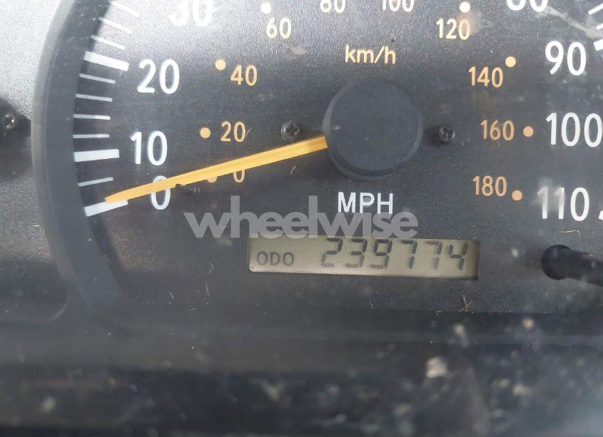 Photo 15 of 2004 Toyota Tundra SR5 V8 (VIN 5TBRT34144S455268)