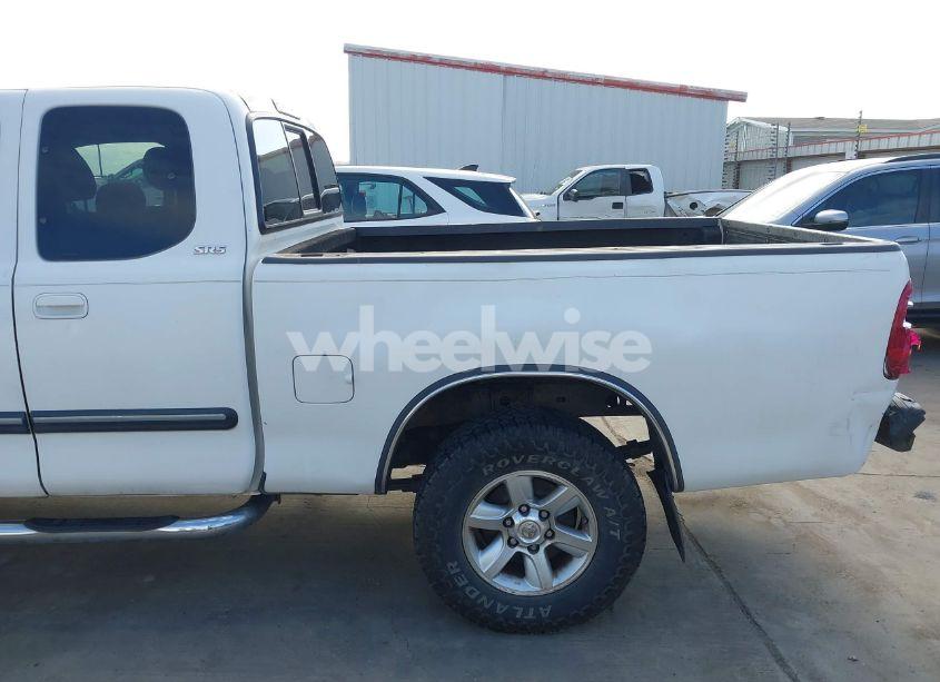 Photo 20 of 2006 Toyota Tundra SR5 V8 (VIN 5TBRT34146S478519)