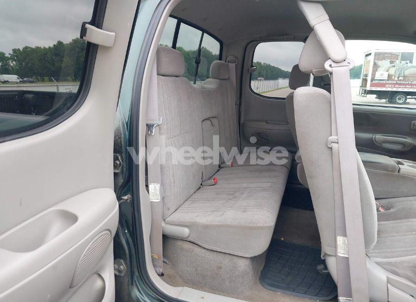 Photo 8 of 2000 Toyota Tundra SR5 V8 (VIN 5TBRT3414YS009367)