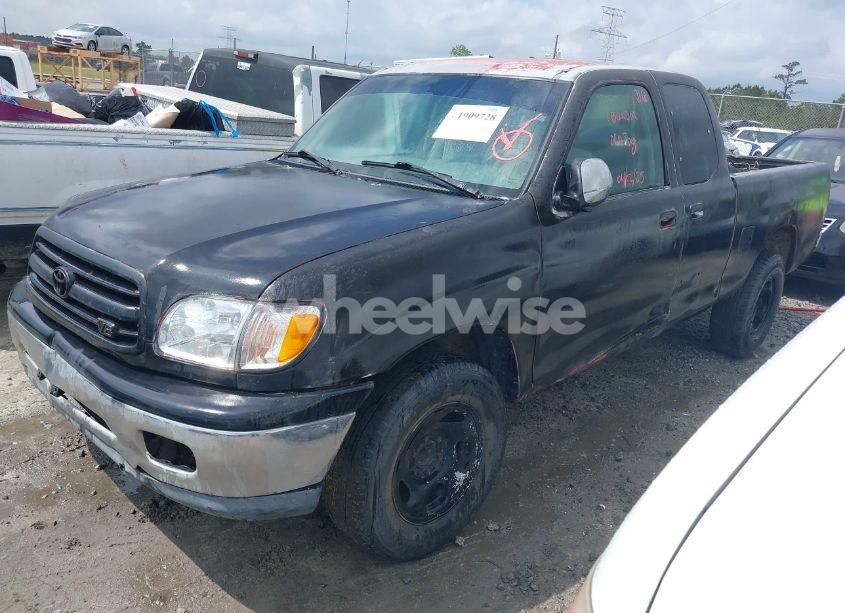 Photo 2 of 2000 Toyota Tundra SR5 V8 (VIN 5TBRT3414YS044197)