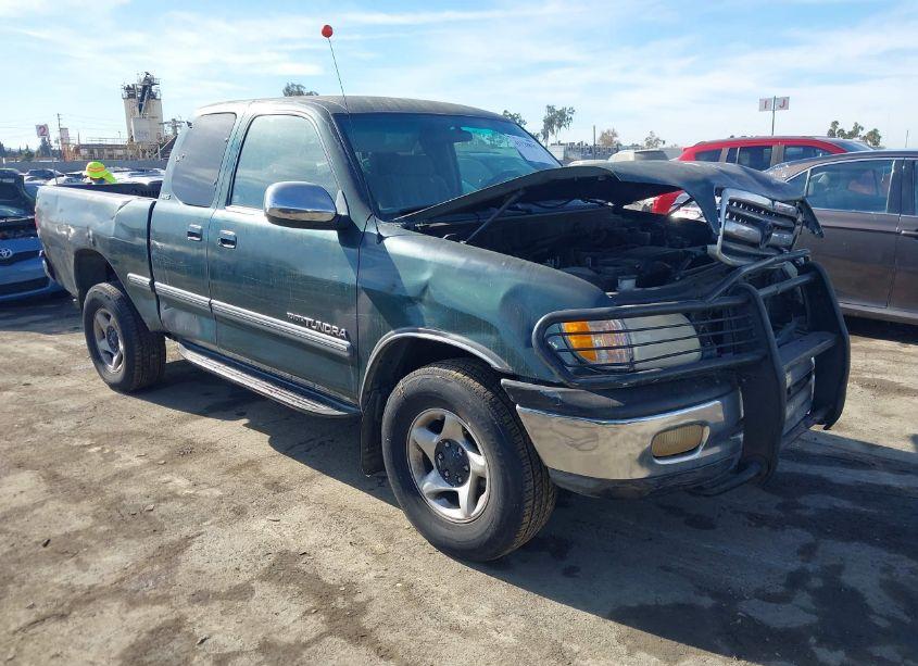 2000 Toyota Tundra SR5 V8 (VIN 5TBRT3414YS050601) main photo