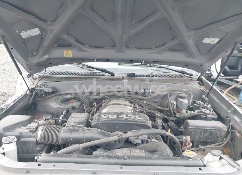 Photo 10 of 2000 Toyota Tundra SR5 V8 (VIN 5TBRT3414YS086059)